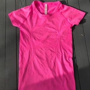 Lululemon run swiftly